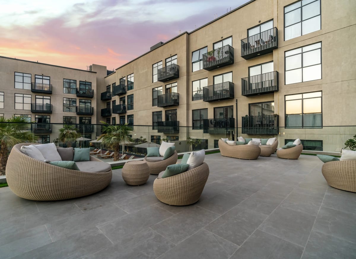 HMB "Beverly Residence" 5