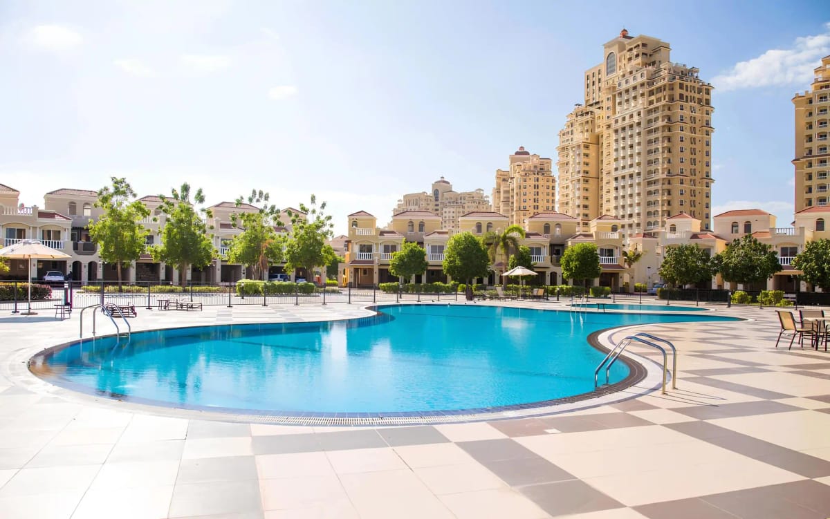 AL HAMRA "Royal Breeze Residences" 3